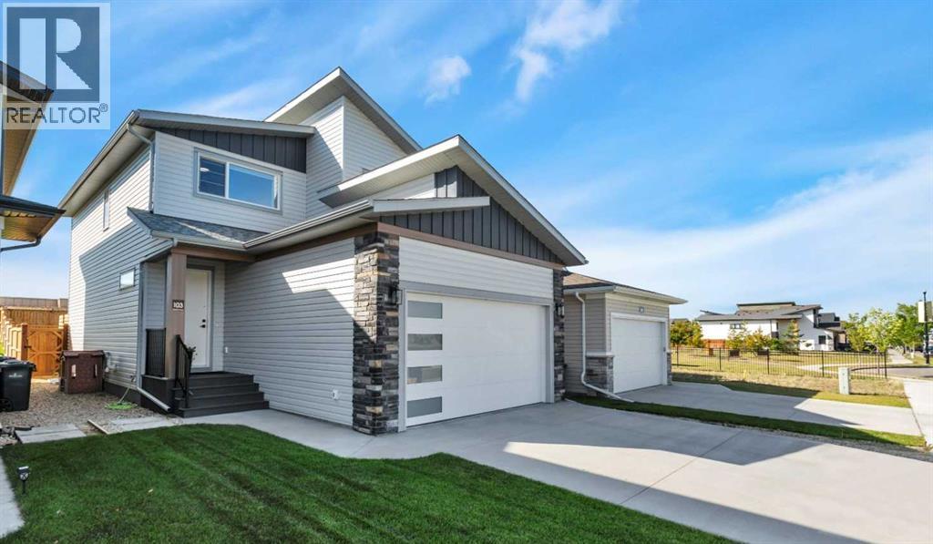 103 Crestview Boulevard, Sylvan Lake, Alberta, T4S0V8