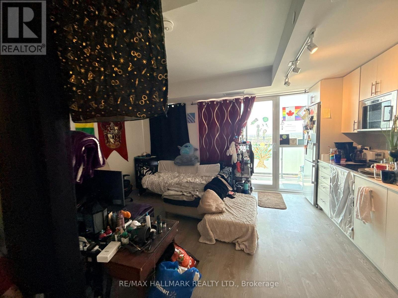 #1501 2550 SIMCOE STREET N - Image 8