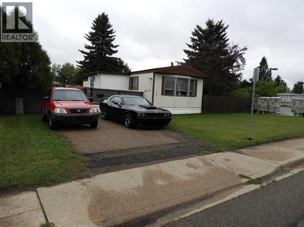 Listing photo – #7, 5027 34, Red Deer