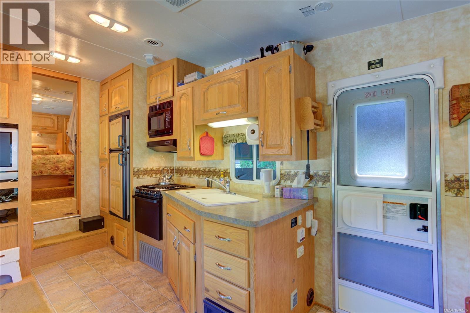 #6 6855 Park Ave - Image 7
