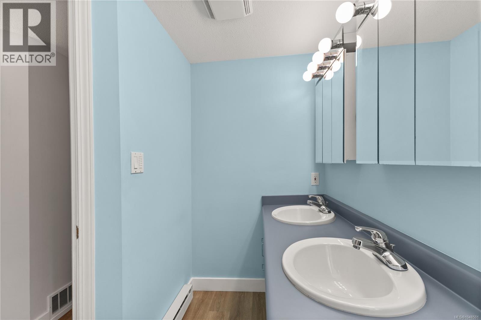 724 Galerno Rd - 35