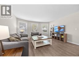 Family room - 377 Sumac Road E, Kelowna, BC V1X7N5 Photo 7