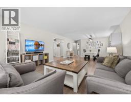 Living room - 377 Sumac Road E, Kelowna, BC V1X7N5 Photo 8