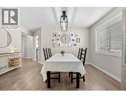 Dining nook - 377 Sumac Road E, Kelowna, BC V1X7N5 Photo 10