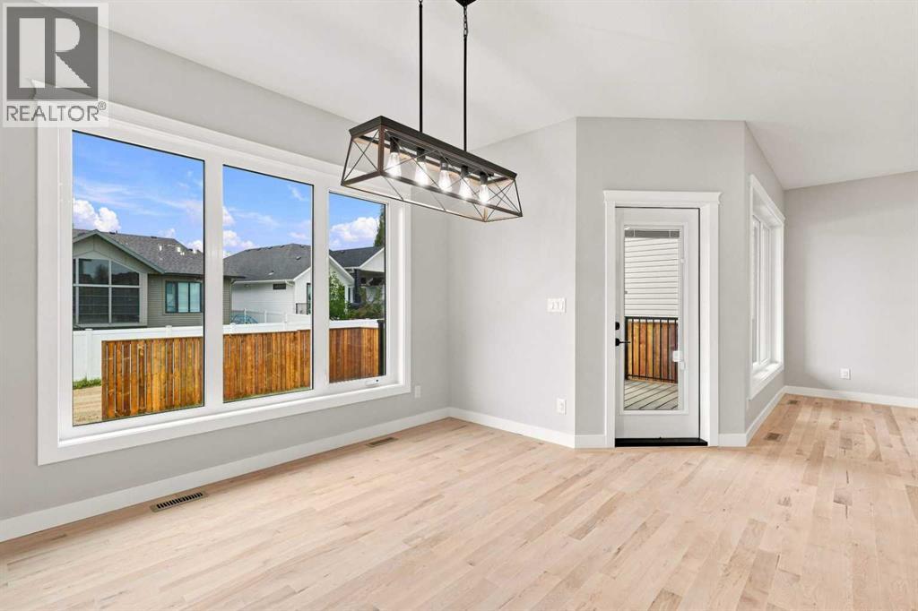 Listing photo – 38 Lindman Avenue, Red Deer