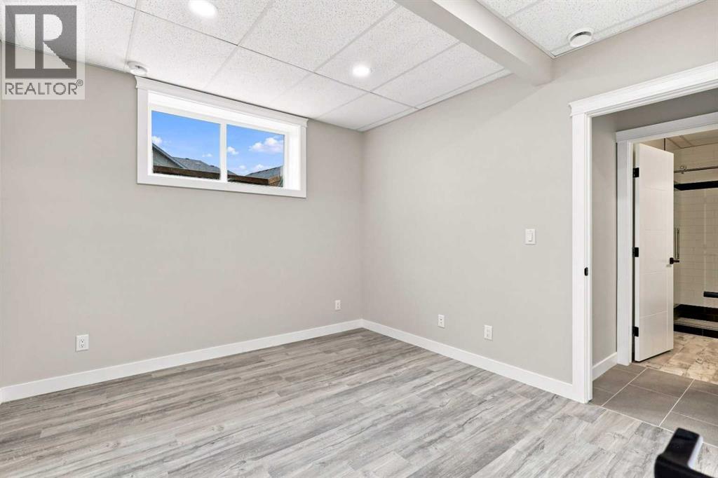 Listing photo – 38 Lindman Avenue, Red Deer