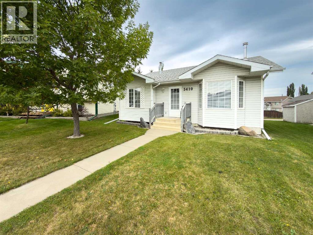Listing photo – 5410 61 Avenue Close, Rocky Mountain House
