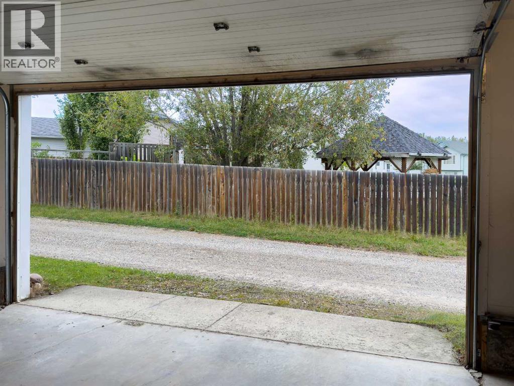 Listing photo – 5410 61 Avenue Close, Rocky Mountain House