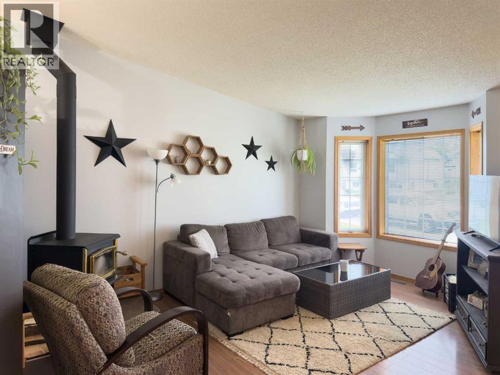 Listing photo – 5410 61 Avenue Close, Rocky Mountain House
