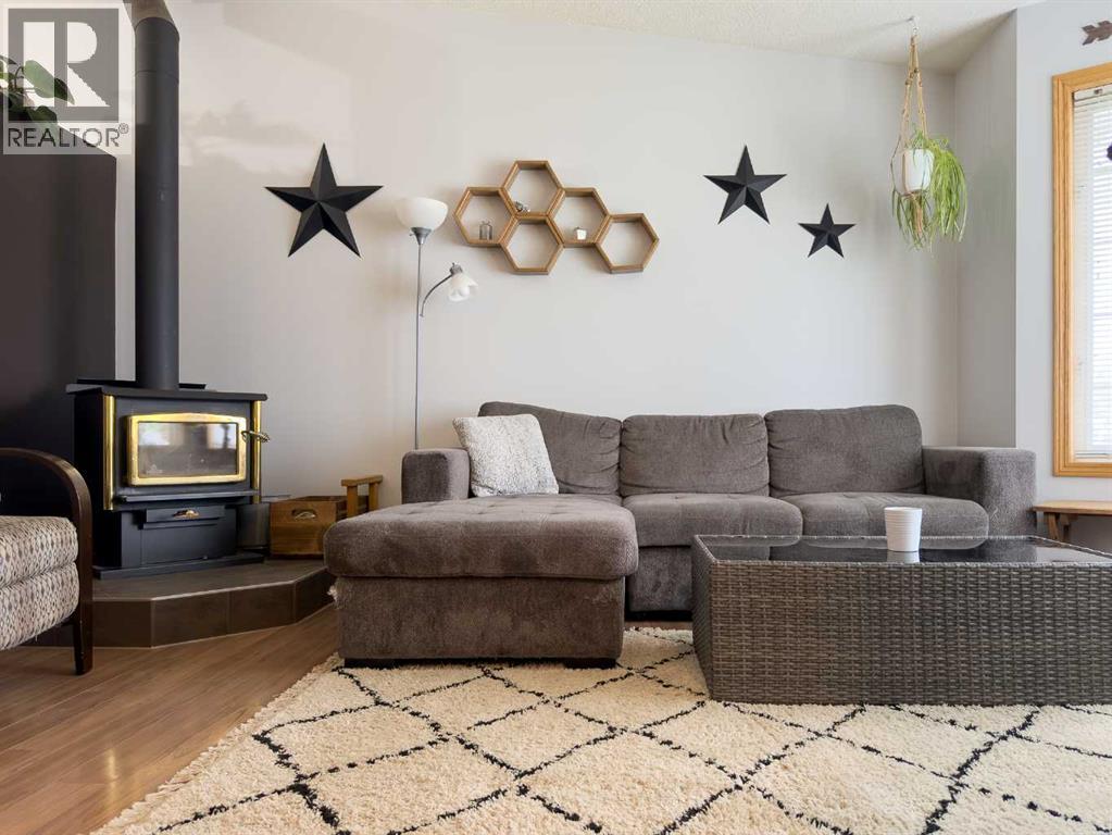 Listing photo – 5410 61 Avenue Close, Rocky Mountain House
