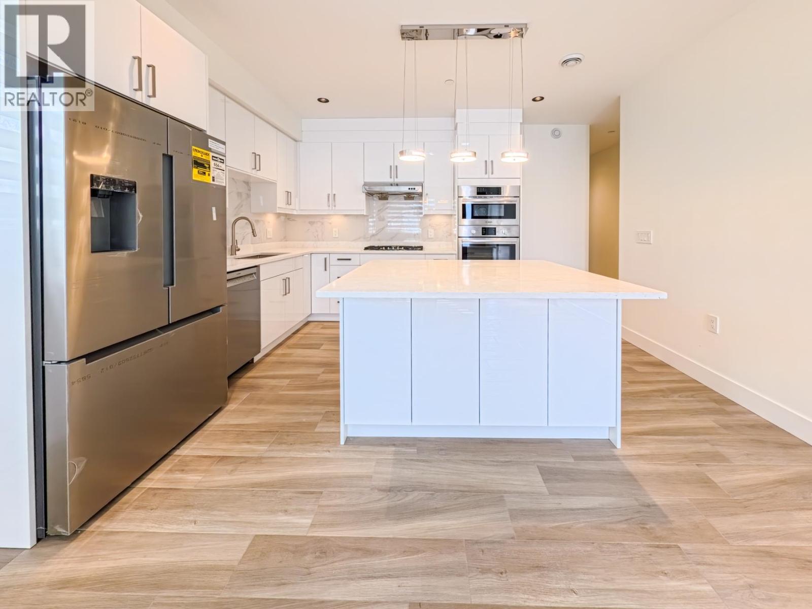 3 745 E 30 AVENUE, Vancouver — photo 7
