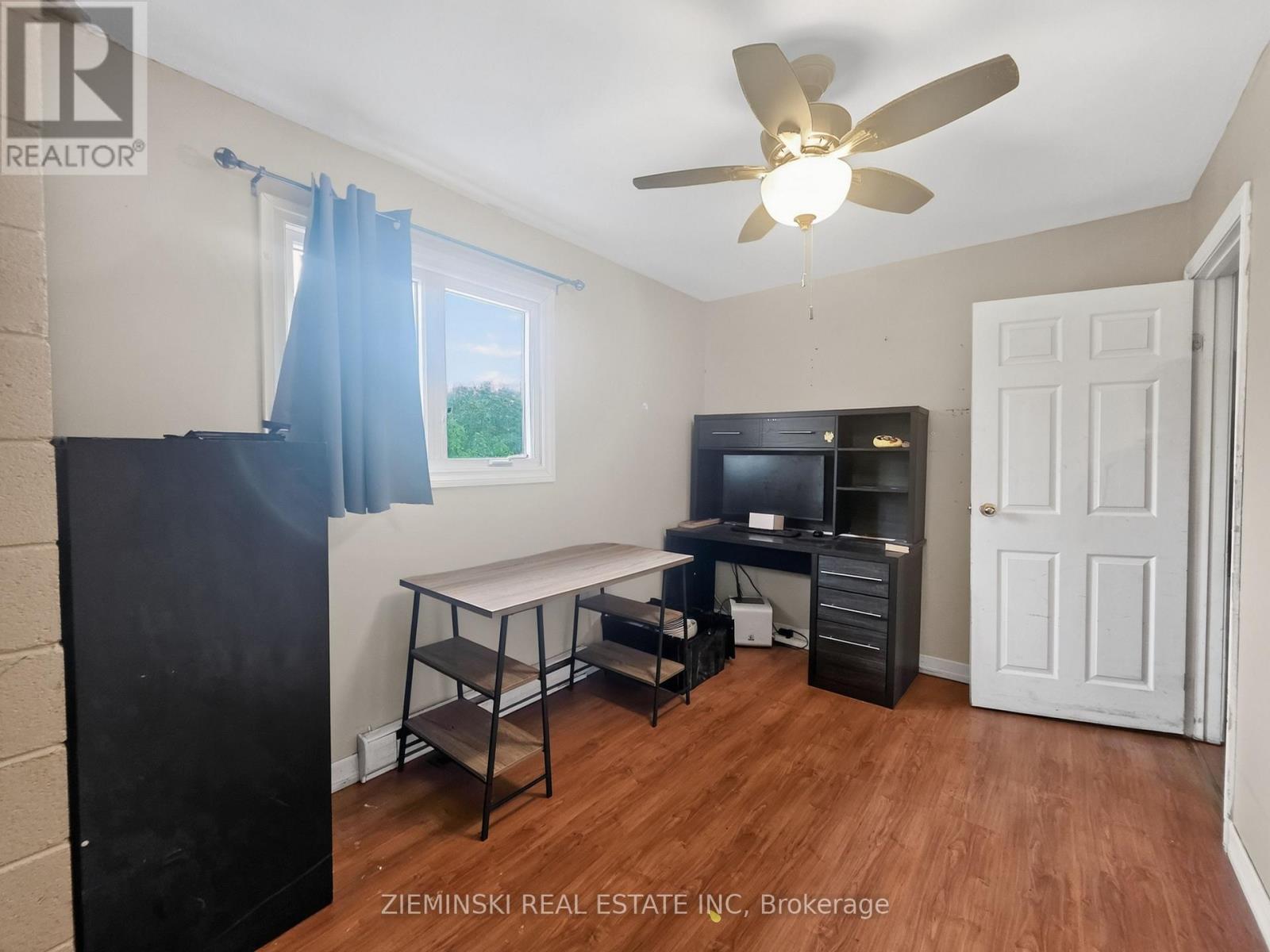 1714 NORTH ROAD N - Image 10