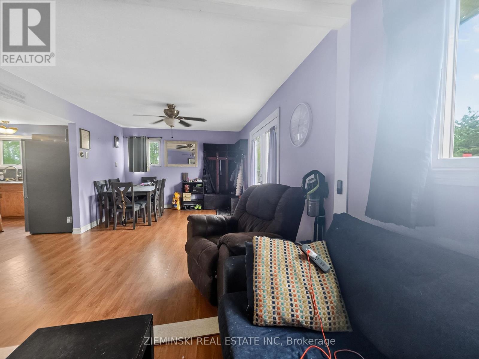 1714 NORTH ROAD N - 2