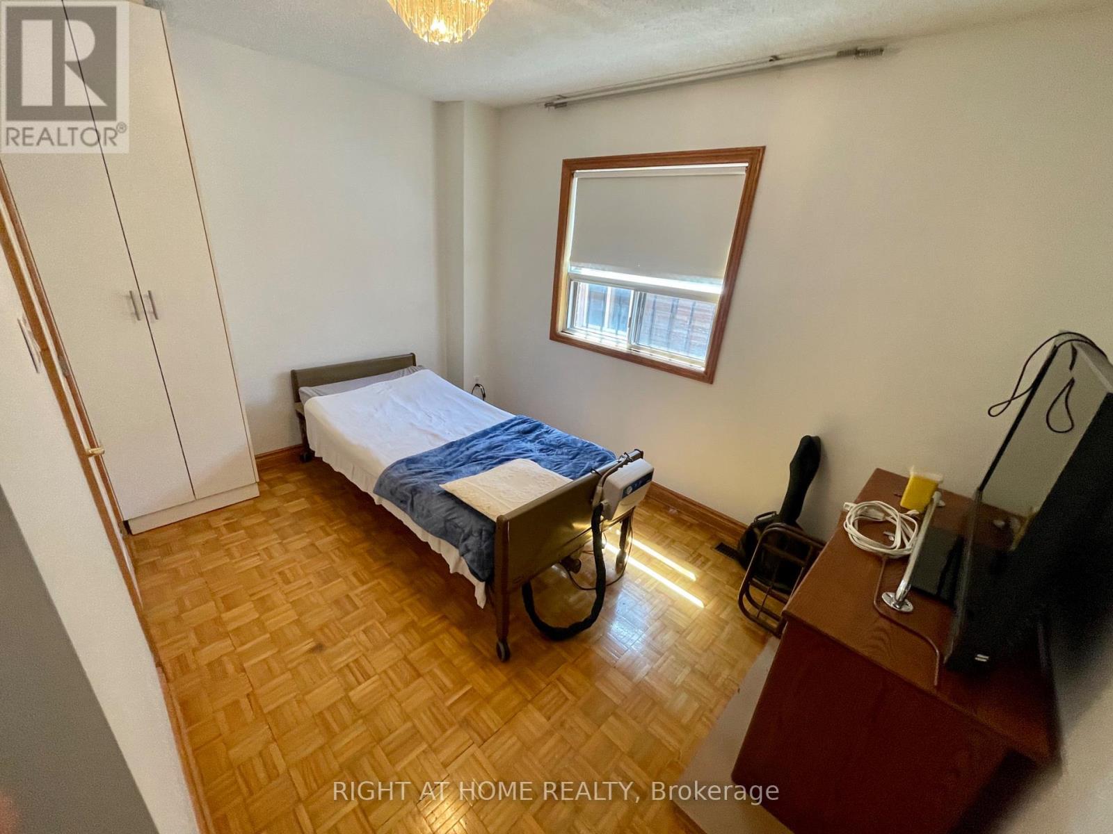 40 BELLEVUE AVENUE - 18