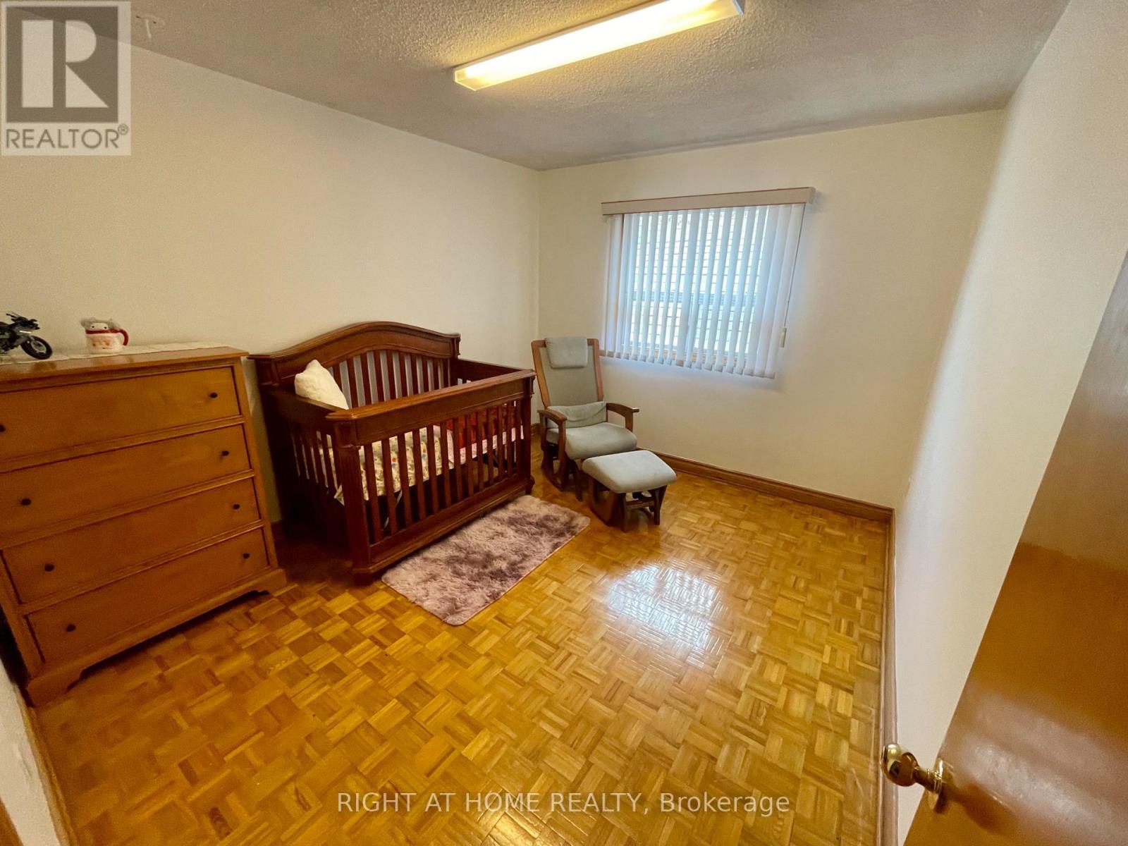 40 BELLEVUE AVENUE - 23