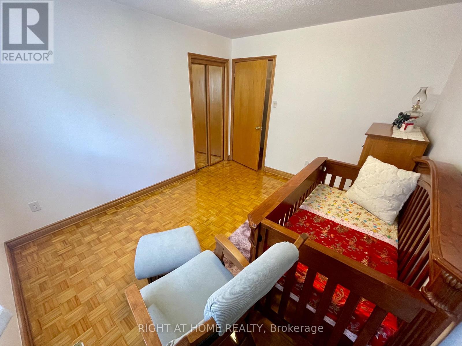 40 BELLEVUE AVENUE - 24