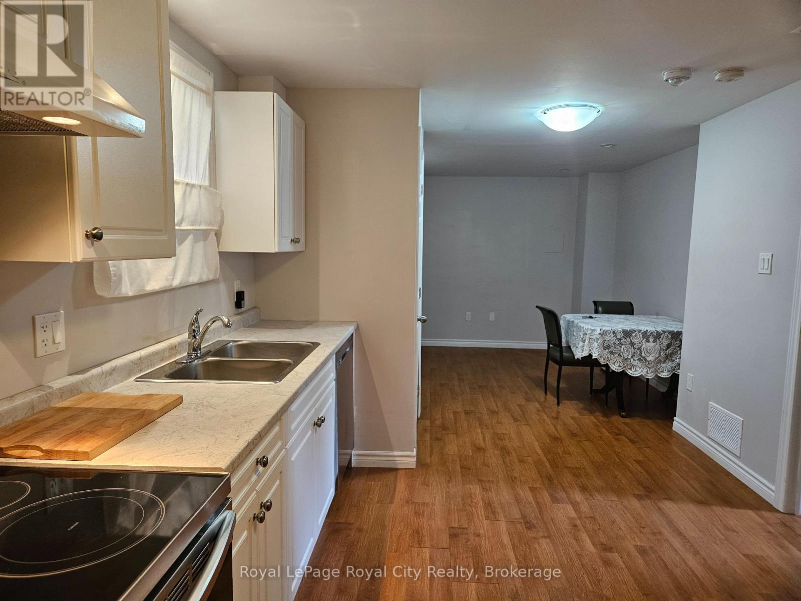 3 Joyce Place, Guelph (Grange Road), Ontario, N1E6P8, Guelph (Grange Road), Ontario — photo 5 of 5