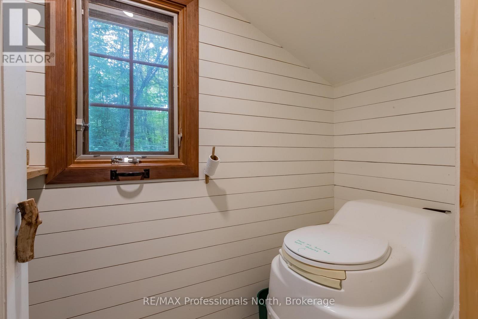 1547 NORTH PICKEREL LAKE ROAD - Image 22