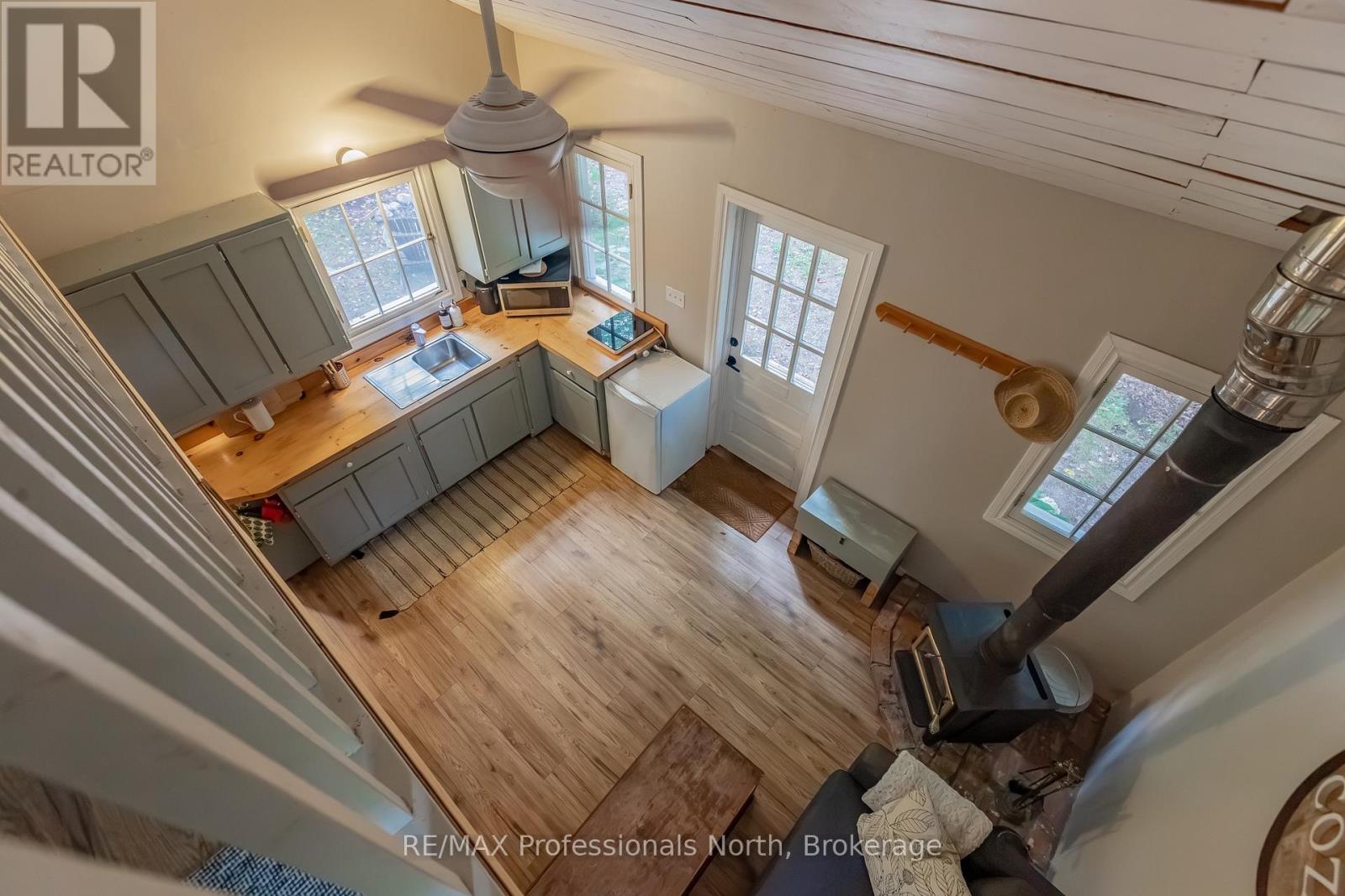 1547 NORTH PICKEREL LAKE ROAD - Image 32