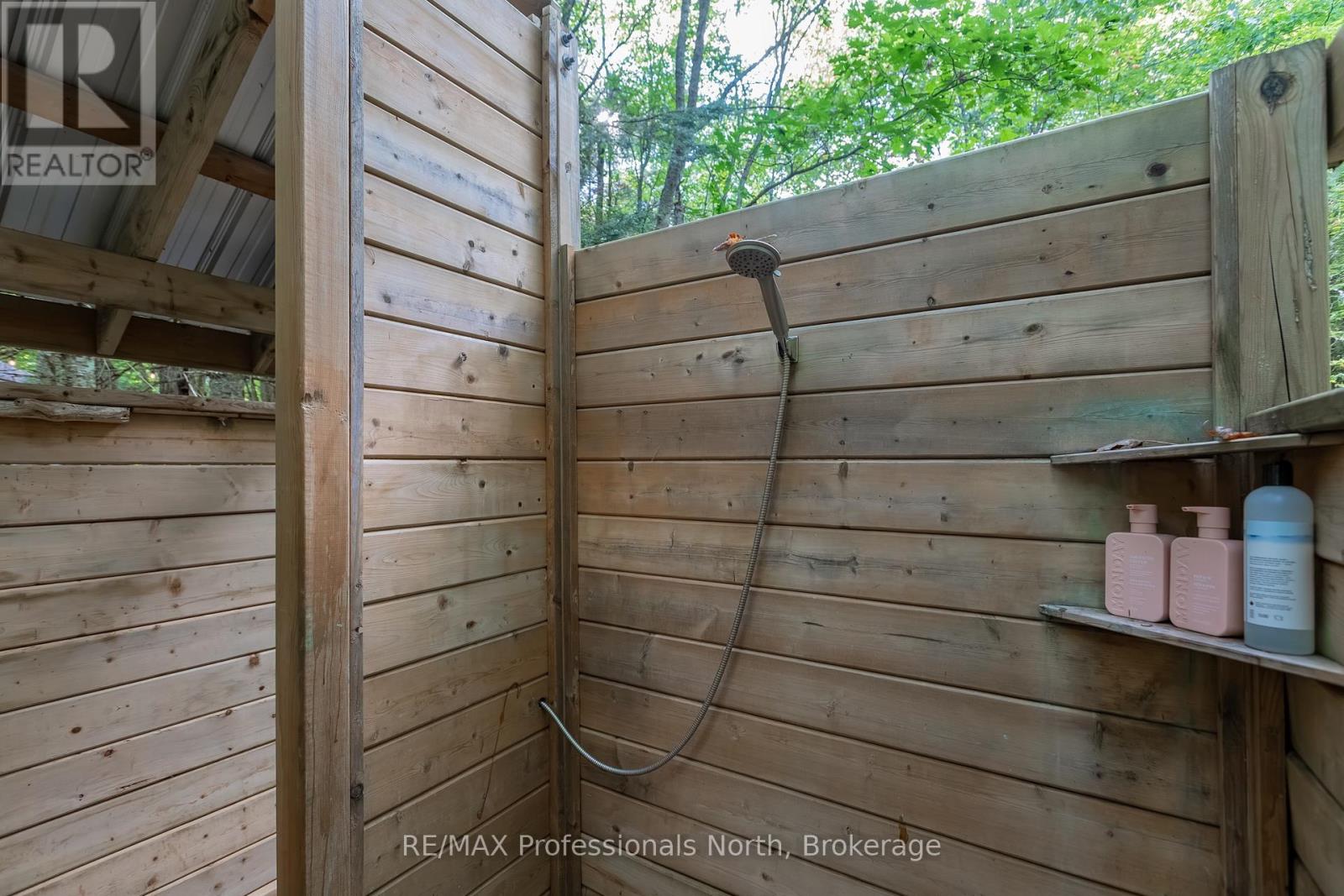 1547 NORTH PICKEREL LAKE ROAD - Image 37
