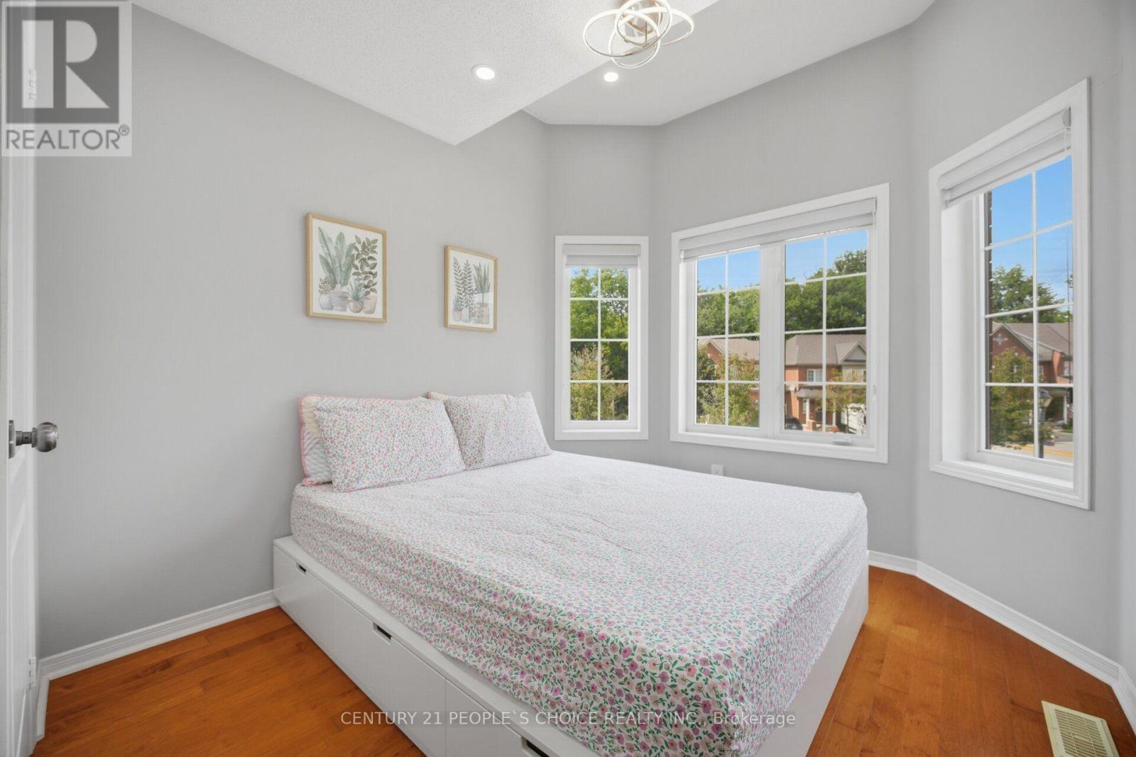 #124 7360 ZINNIA PLACE - 27