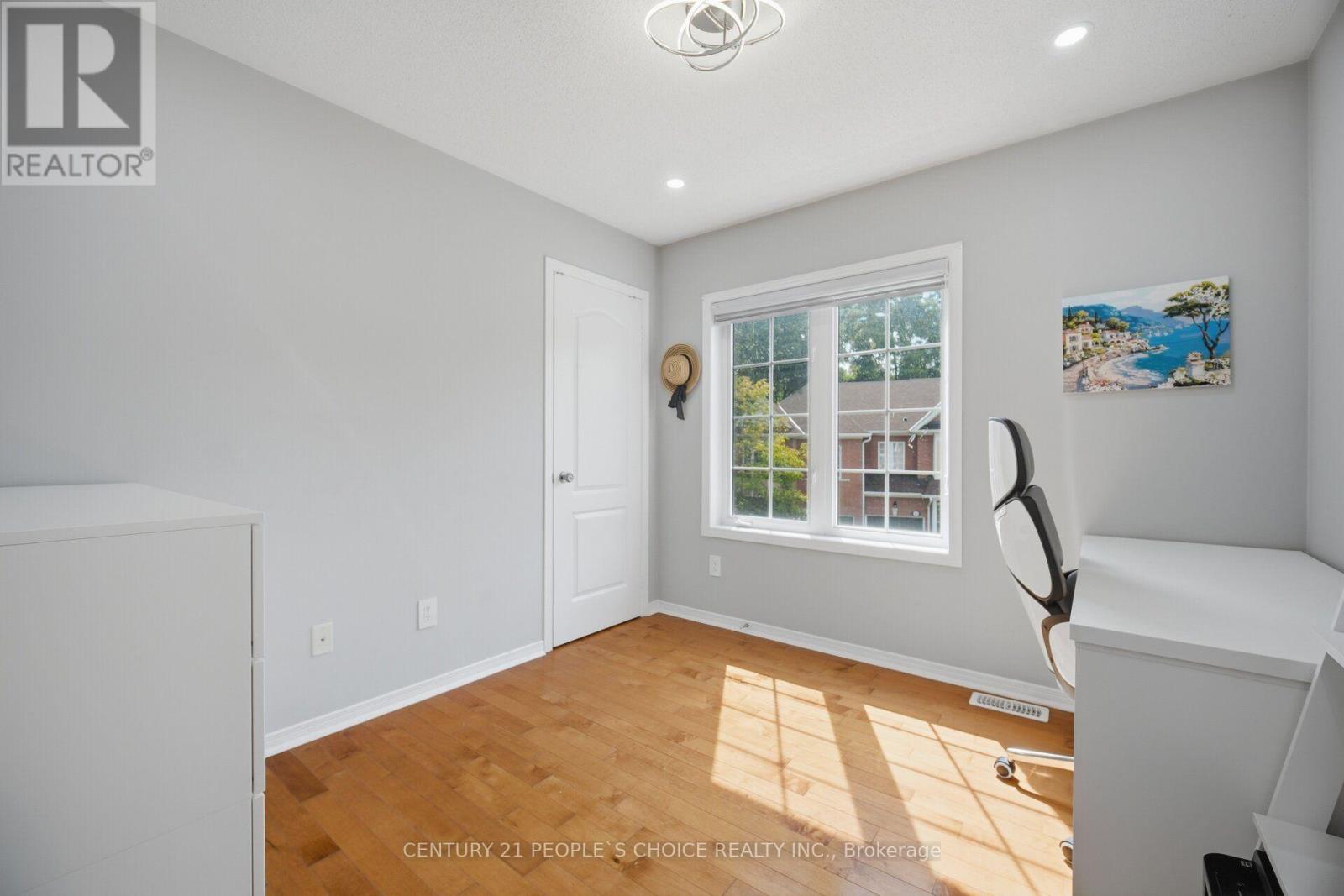 #124 7360 ZINNIA PLACE - 29