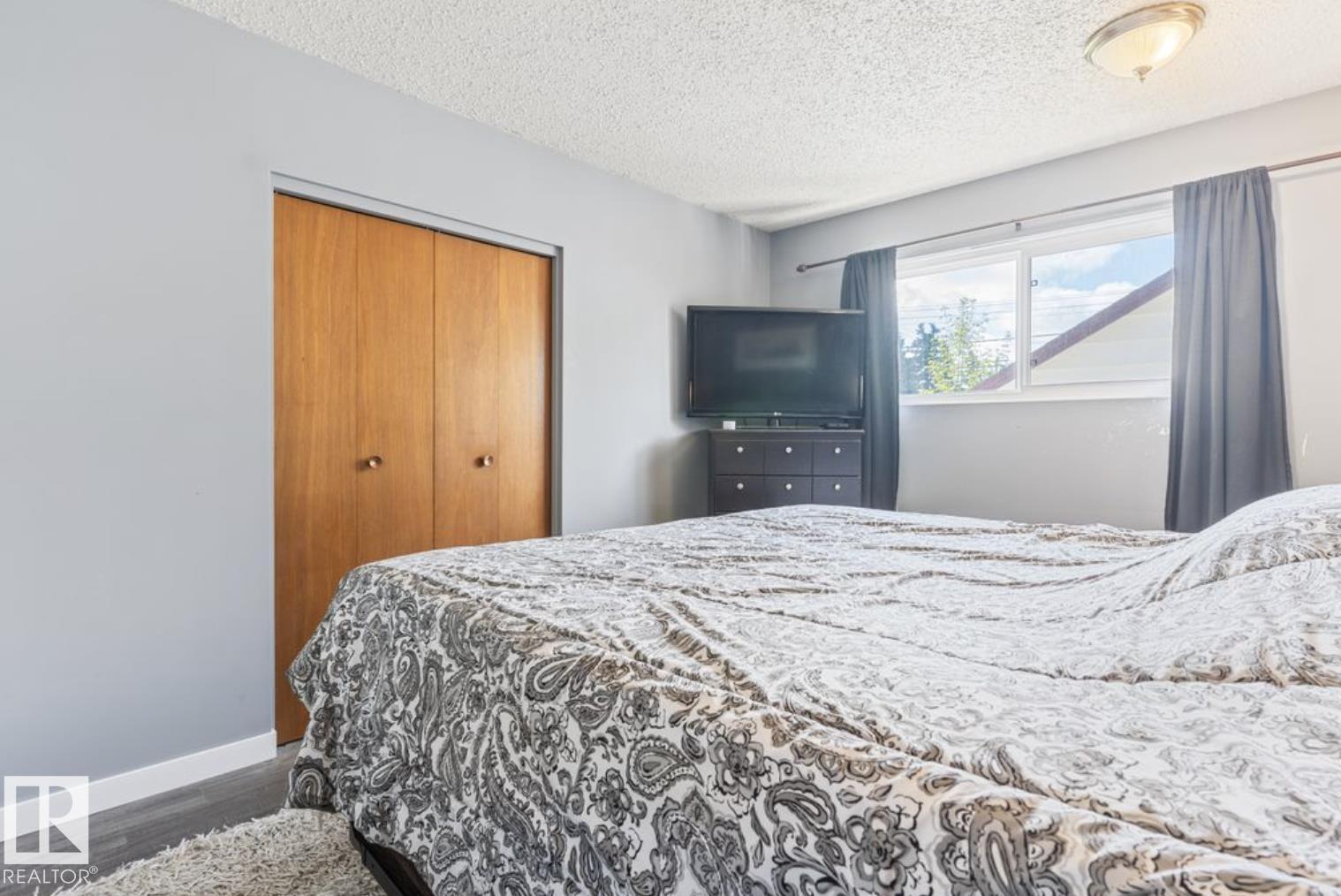 6221 44B Avenue - 22