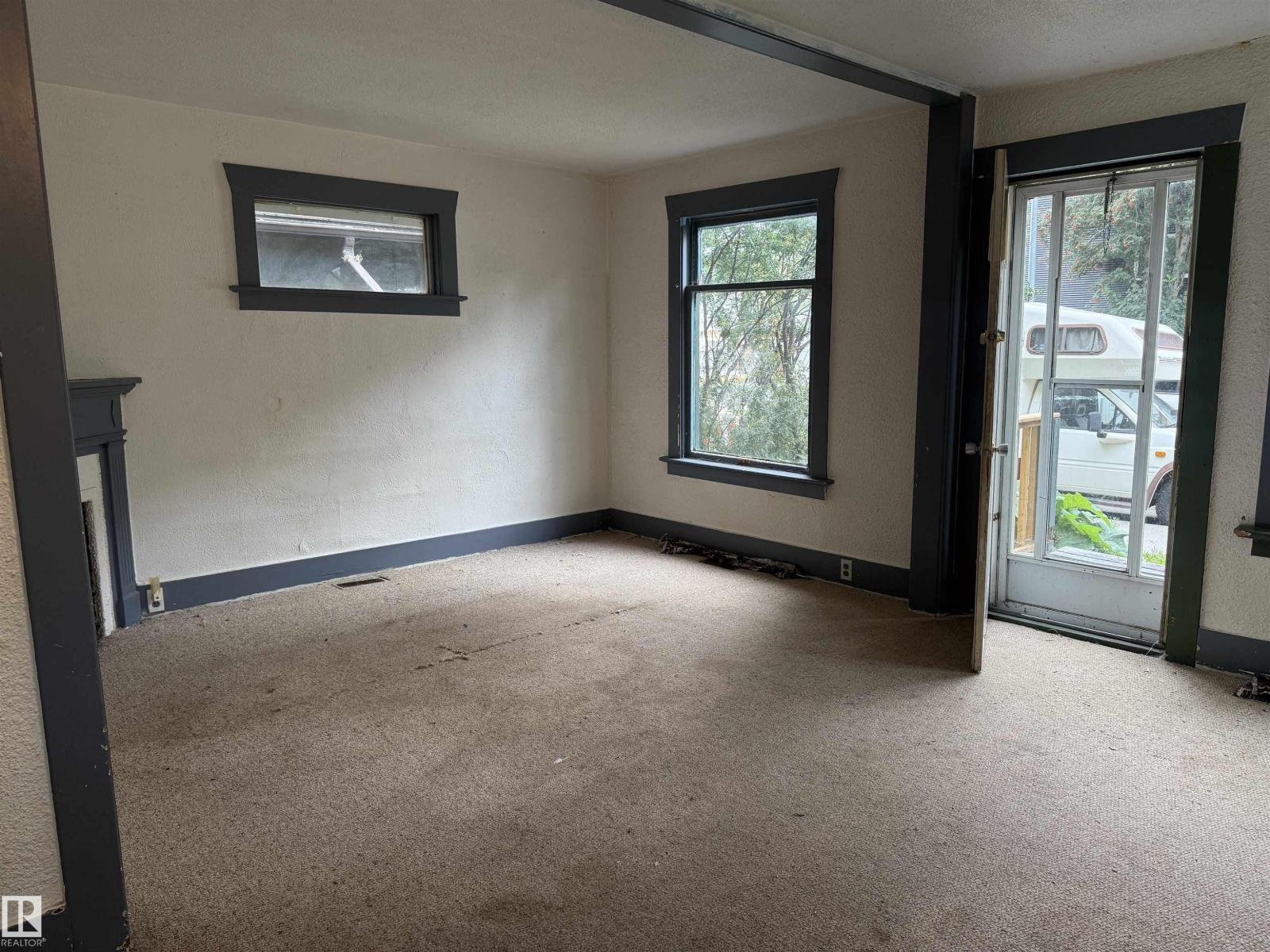 8621 100 ST NW - Image 14