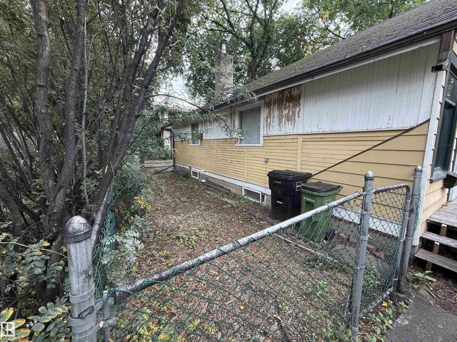 8621 100 ST NW - Image 6