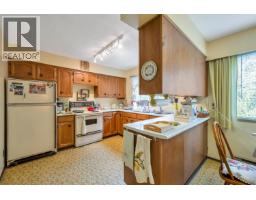 28595 Dewdney Trunk Road, Maple Ridge, BC V2W1M1 Photo 12