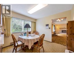 28595 Dewdney Trunk Road, Maple Ridge, BC V2W1M1 Photo 11
