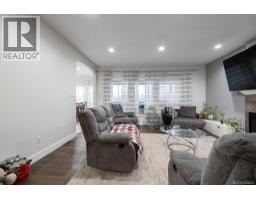Living room - 497 Poets Trail Dr, Nanaimo, BC V9R7C5 Photo 8