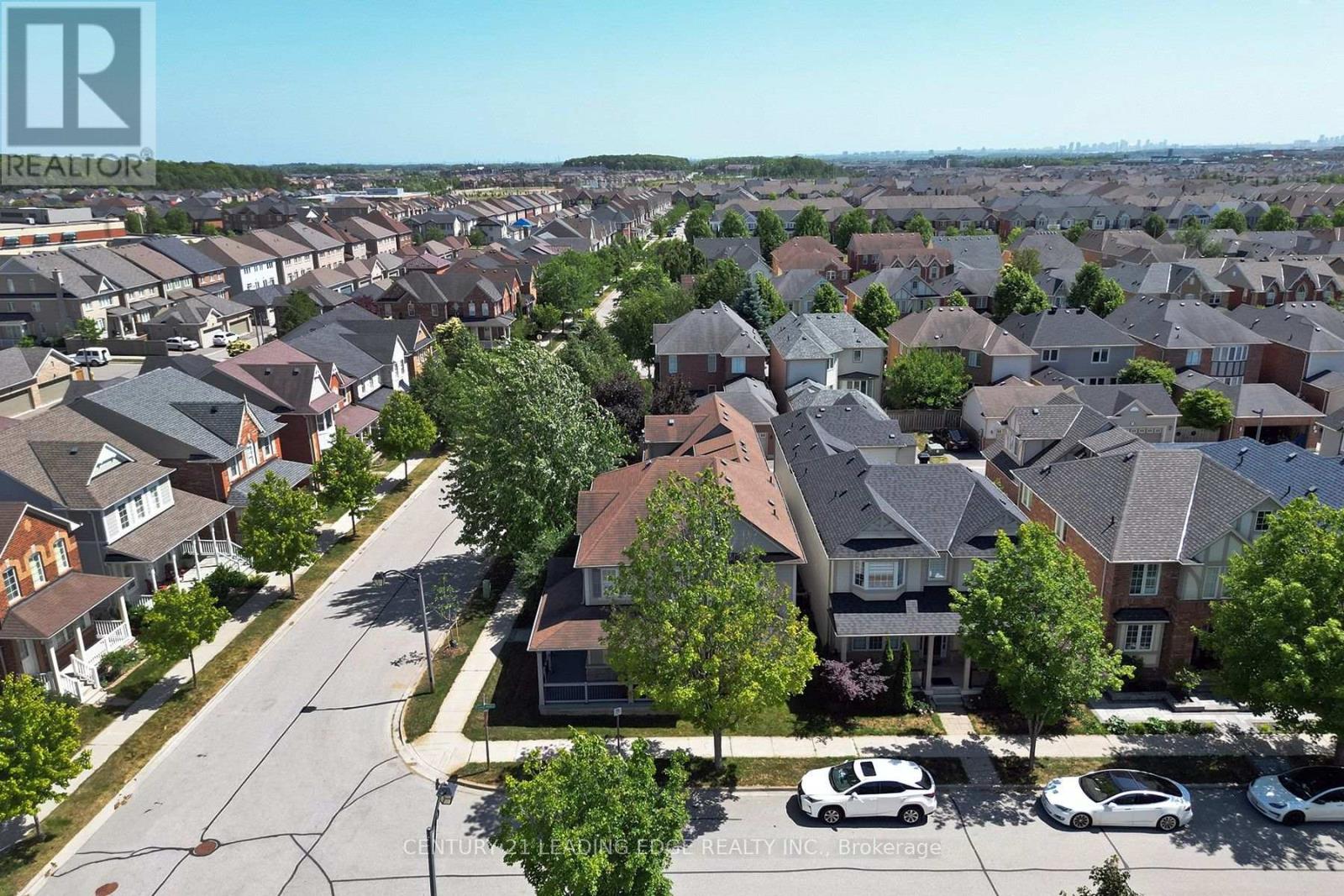 27 ROCKING HORSE STREET - 32