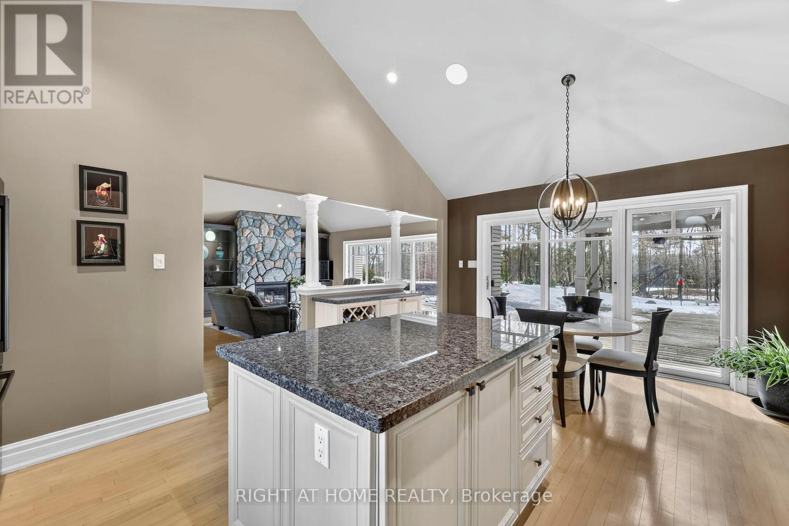 13 ALPINE WAY - 13