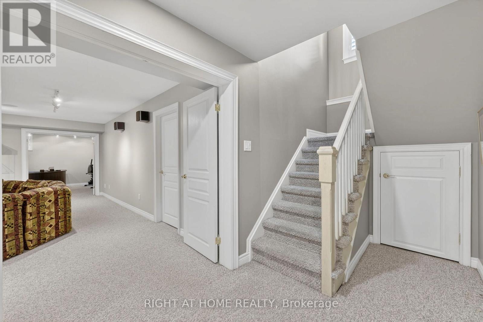 13 ALPINE WAY - 24