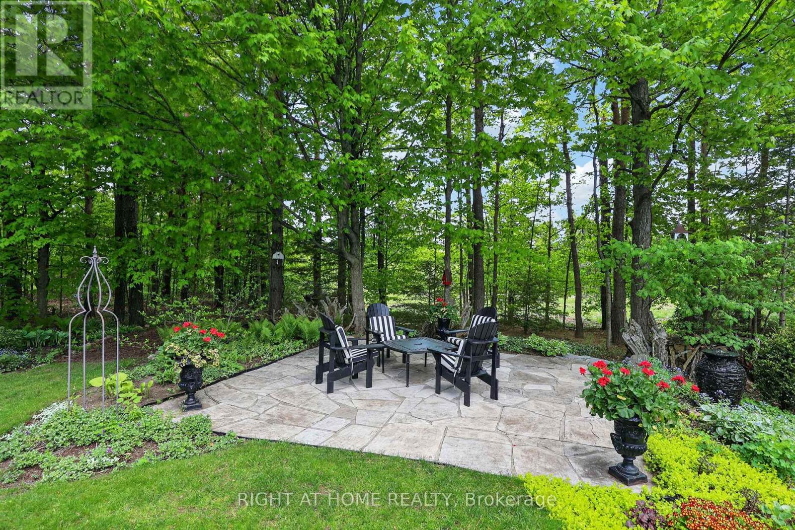 13 ALPINE WAY - 45