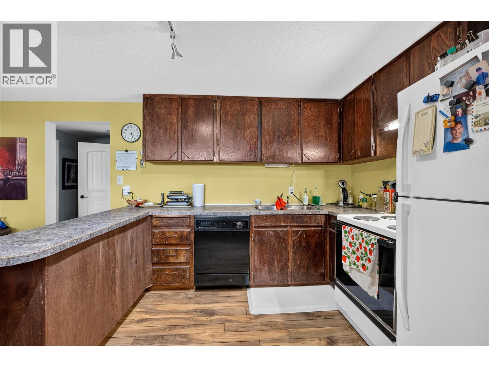 355 & 357 Gwyer Street, Penticton