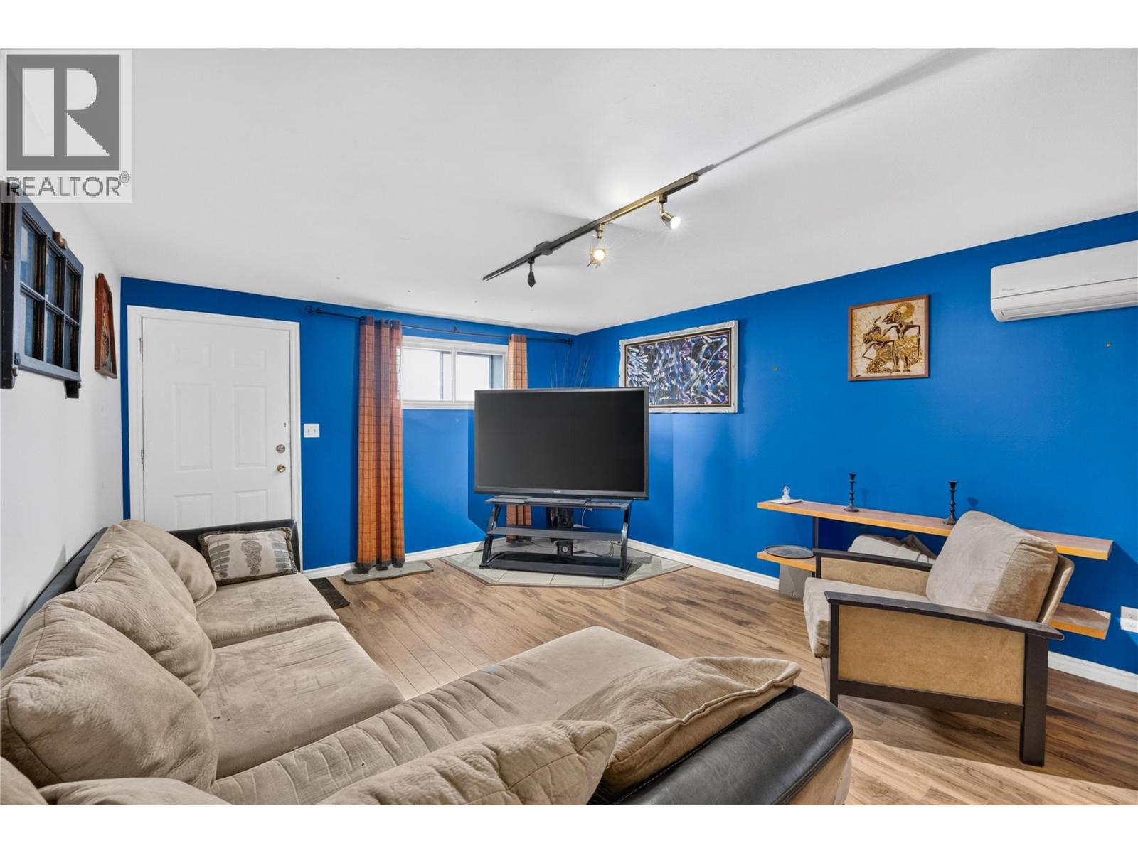 355 & 357 Gwyer Street, Penticton