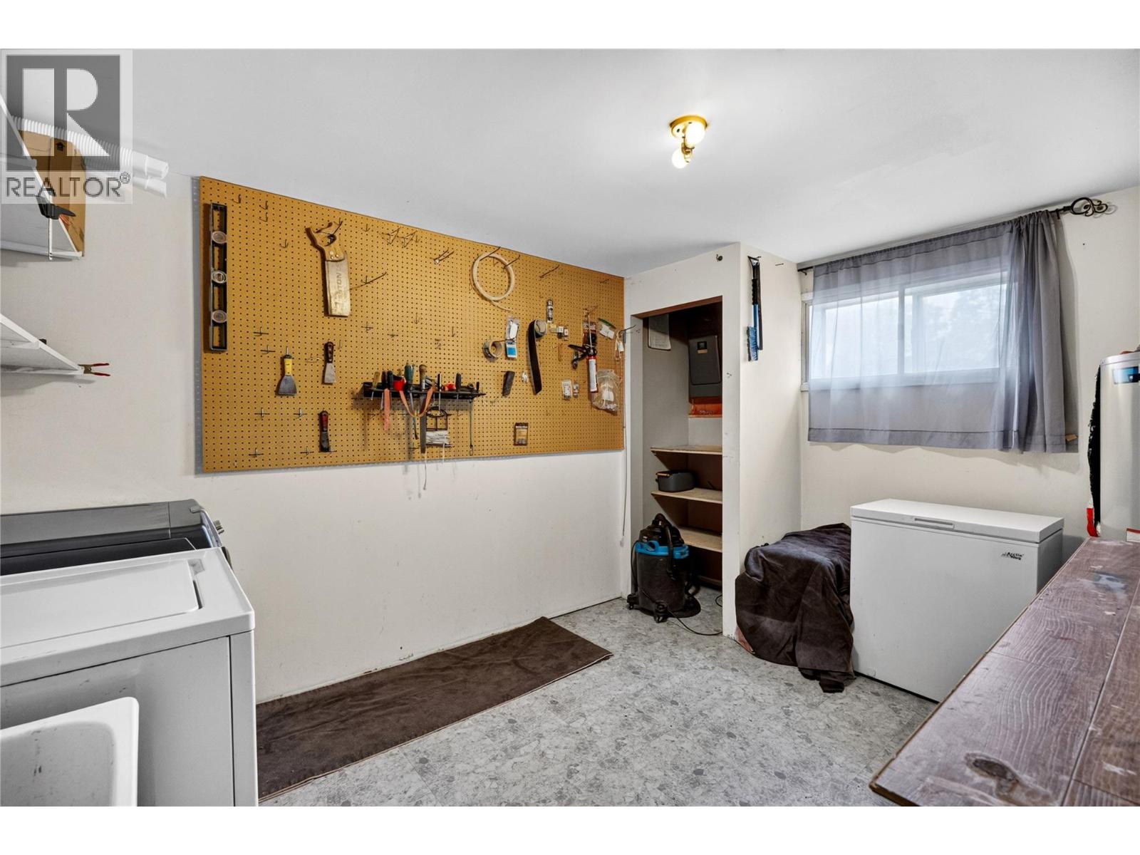 355 & 357 Gwyer Street - 57