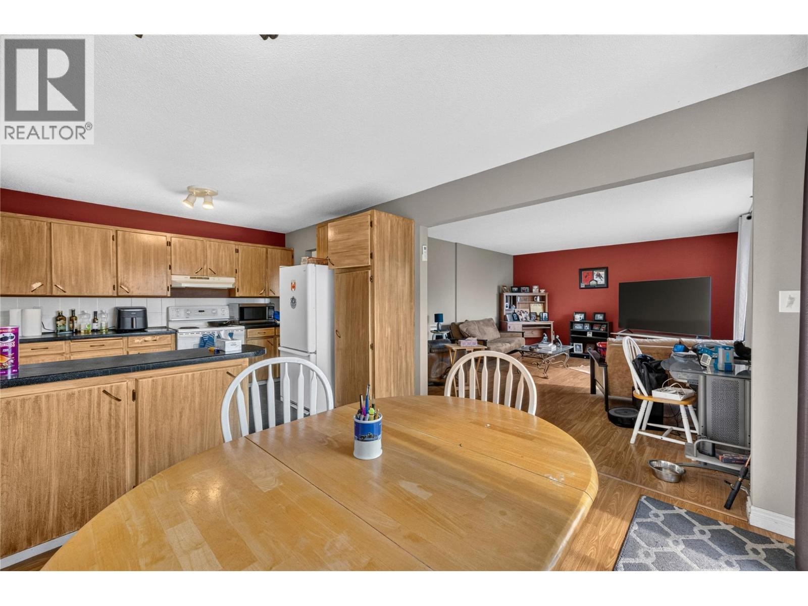 355 & 357 Gwyer Street, Penticton