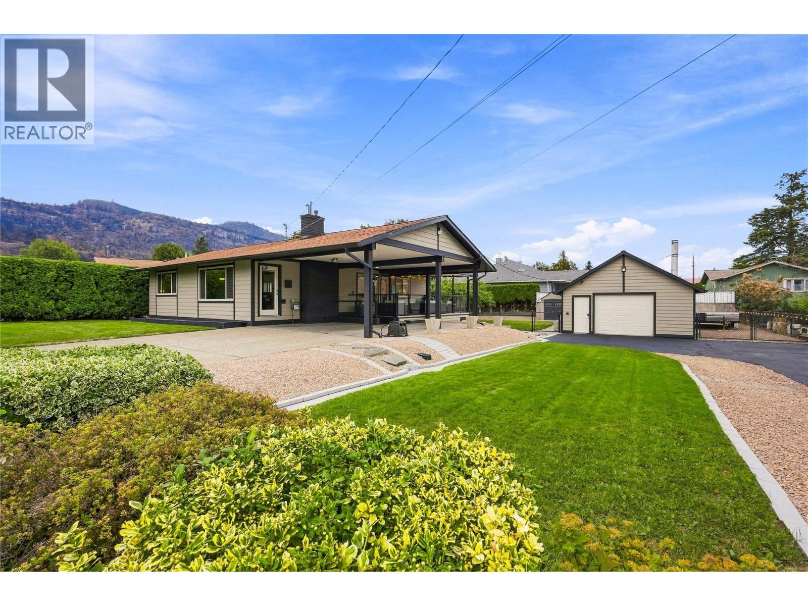 11304 Dunsdon Crescent - 1
