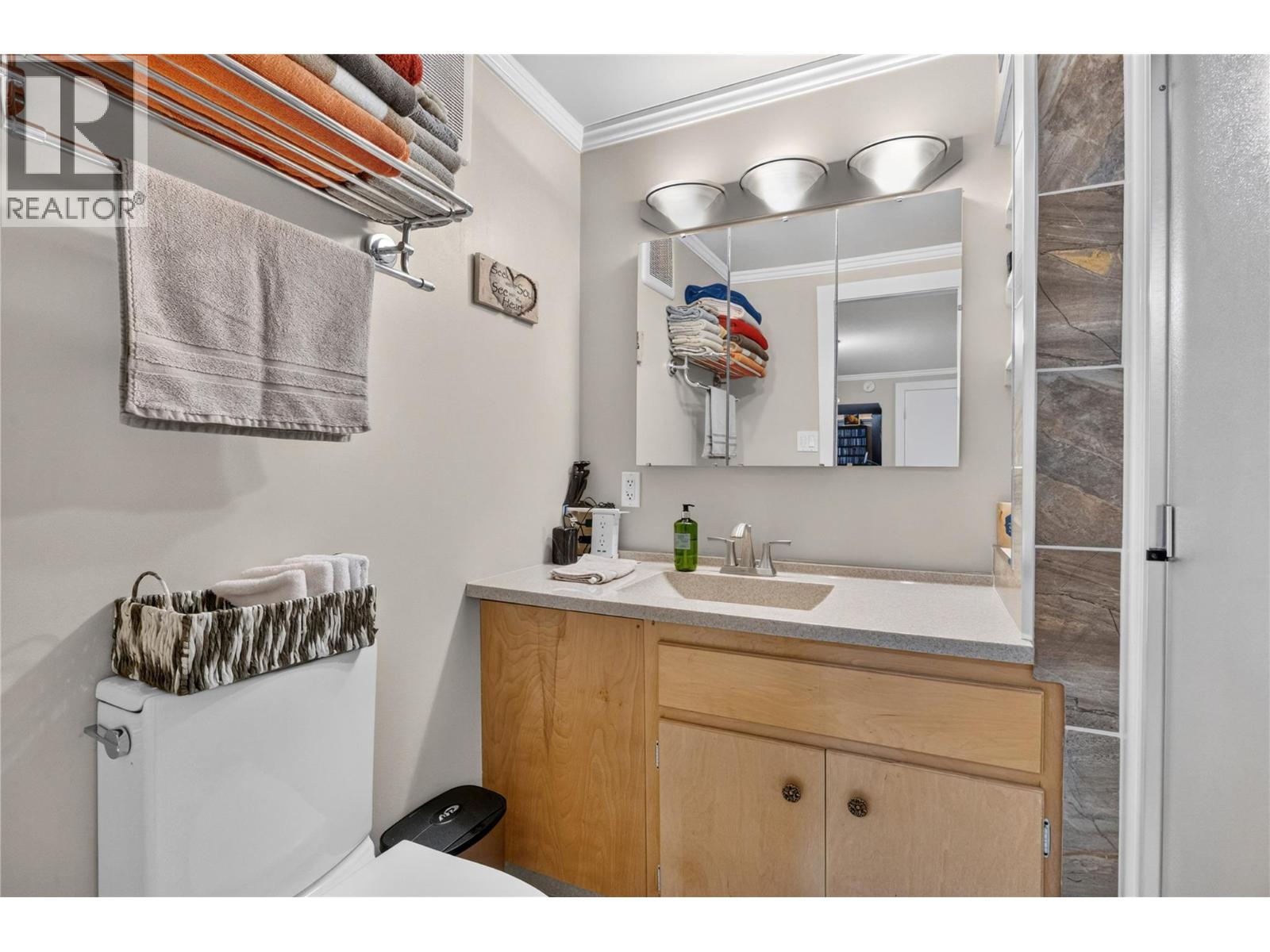 11304 Dunsdon Crescent, Summerland