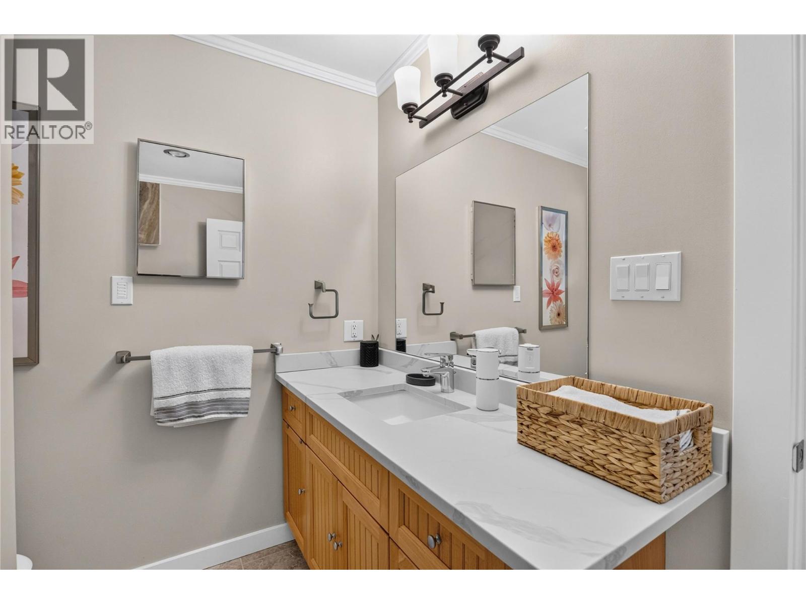 11304 Dunsdon Crescent, Summerland