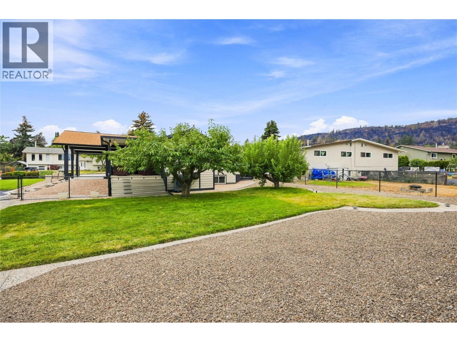 11304 Dunsdon Crescent, Summerland