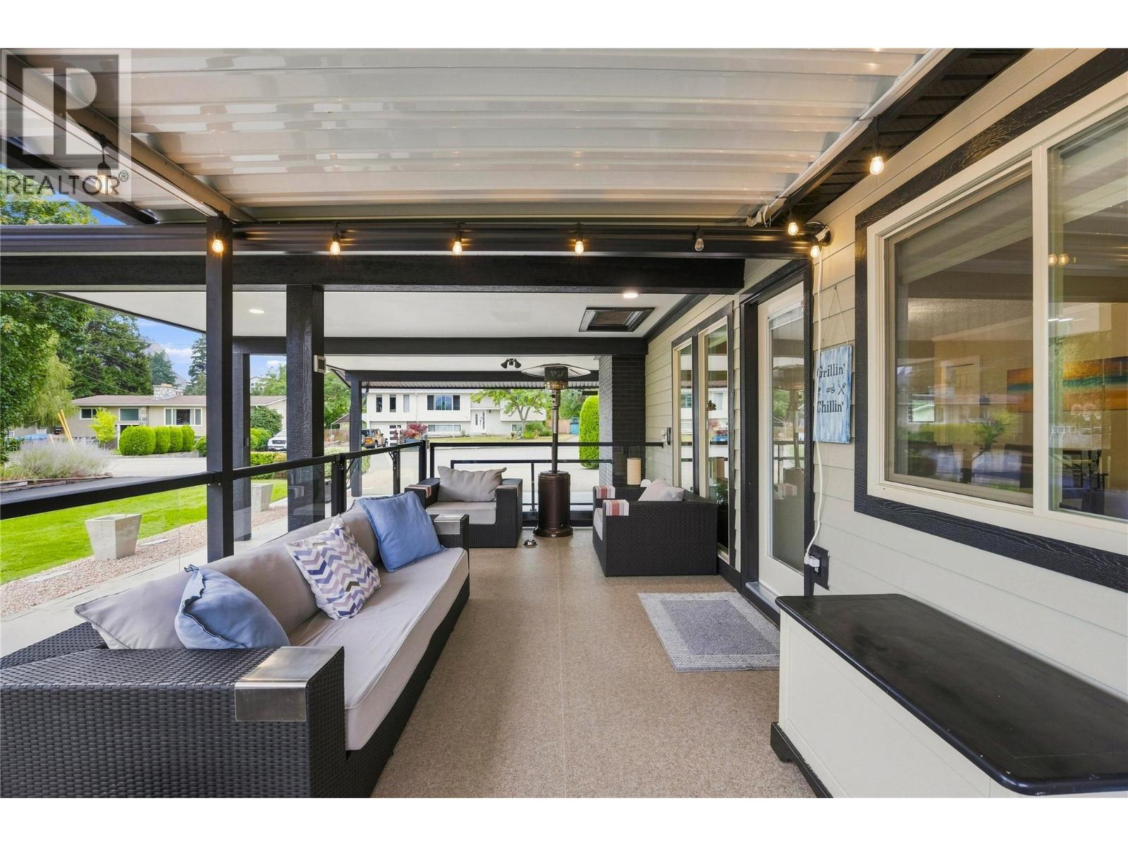 11304 Dunsdon Crescent, Summerland