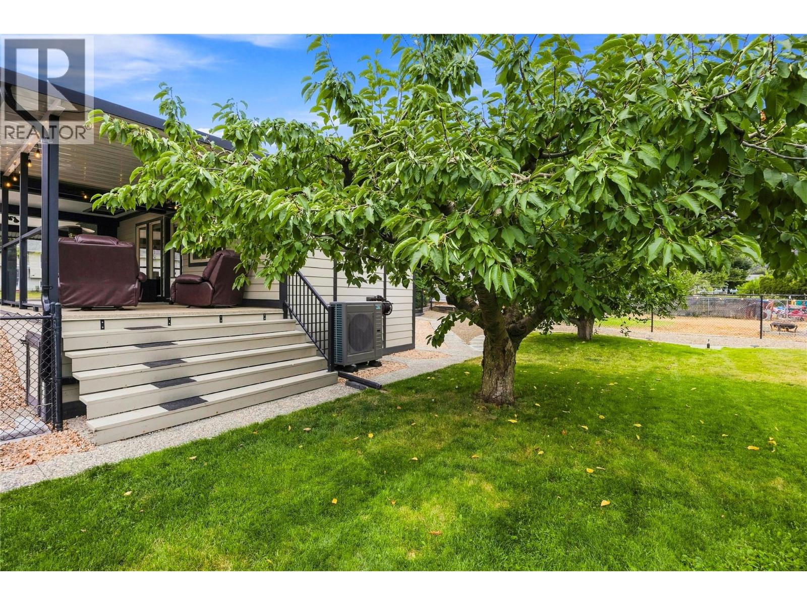 11304 Dunsdon Crescent, Summerland