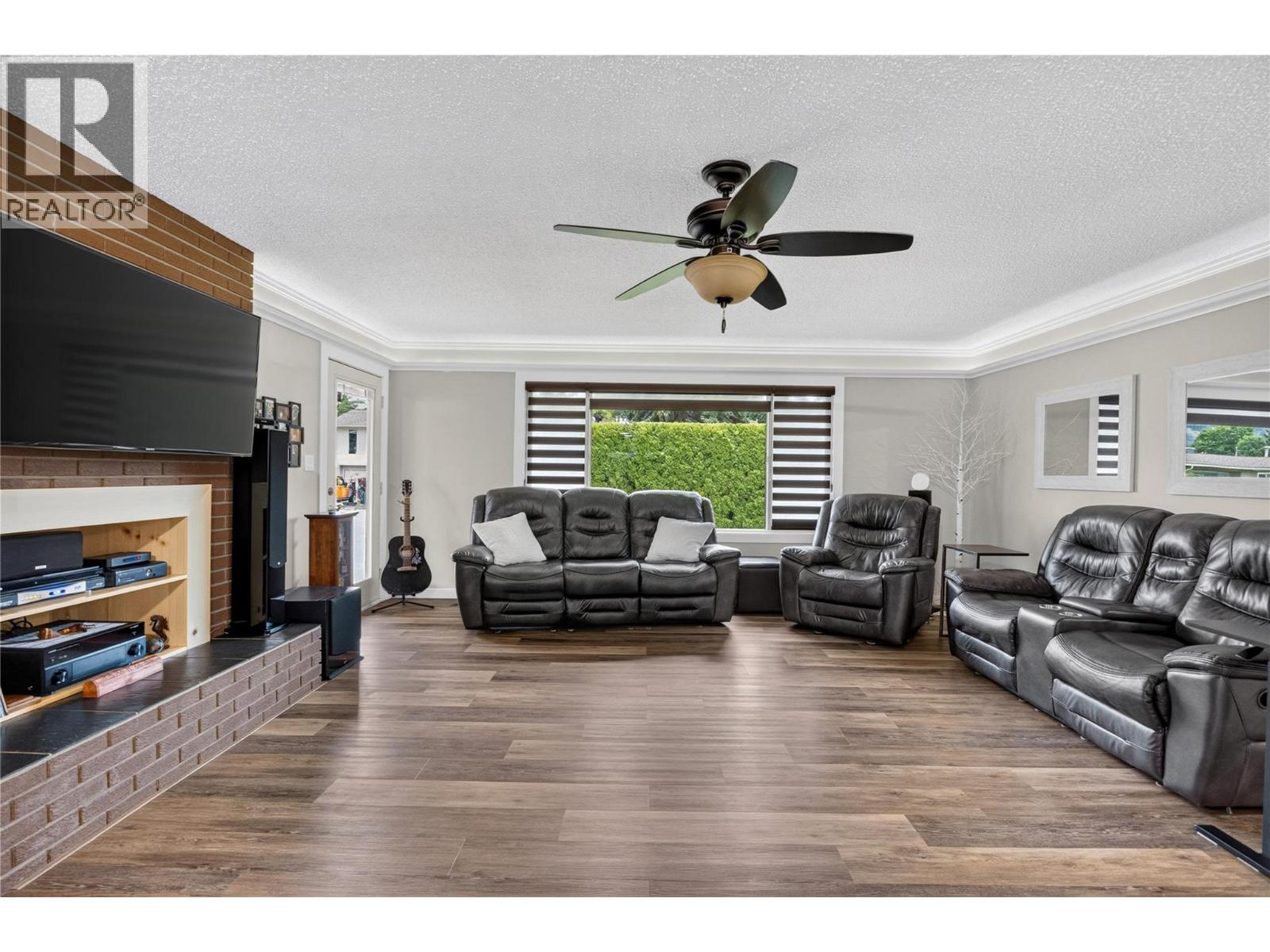 11304 Dunsdon Crescent - 5