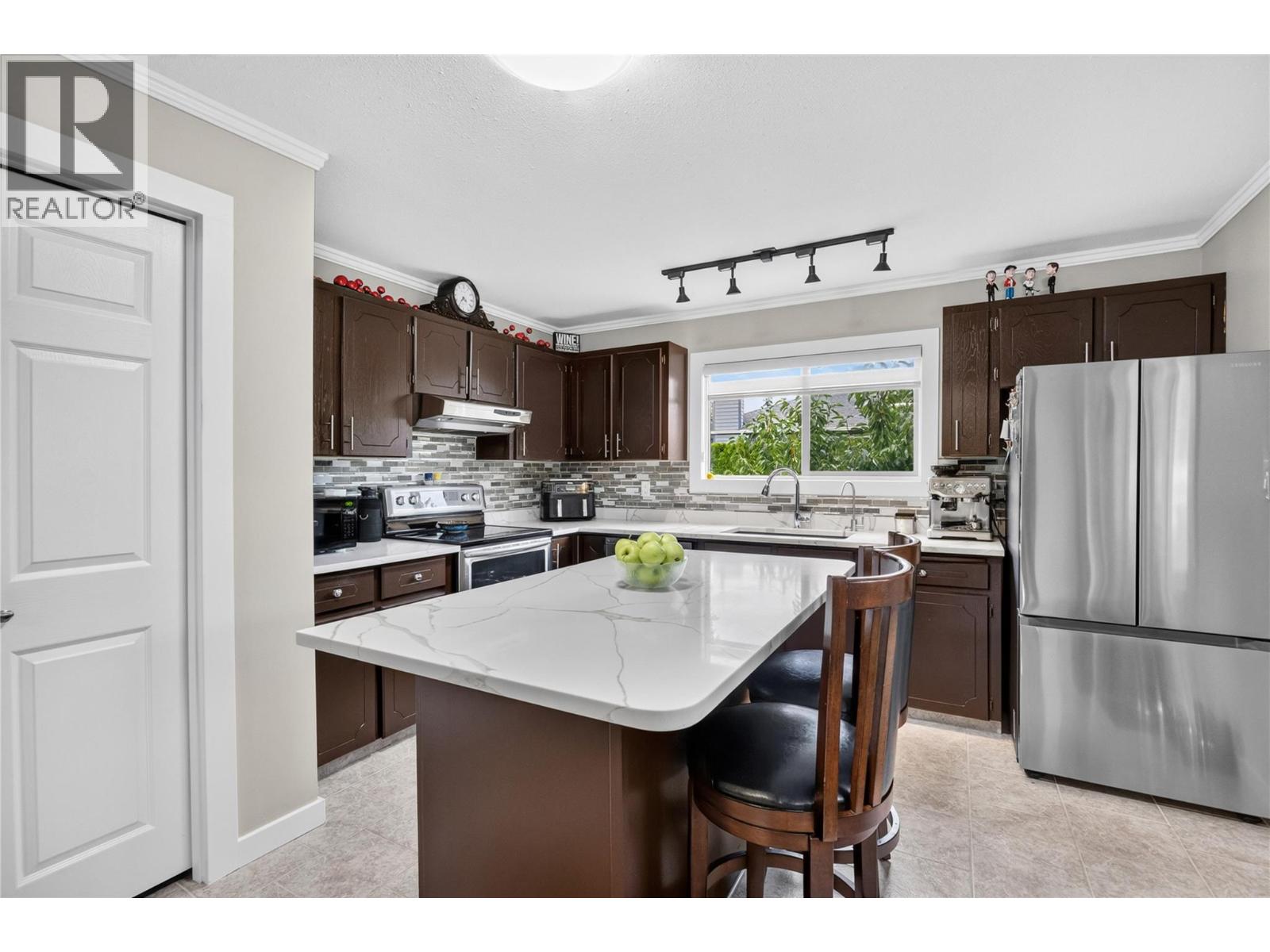 11304 Dunsdon Crescent - 7