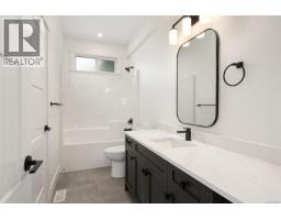 4949 Dixon Lane, Lantzville, BC V0R2H0 Photo 19