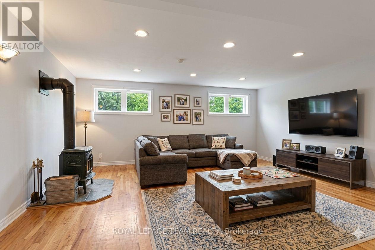 28 GAMBLE DRIVE - Image 18